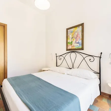 Le Grand Bleu - Gioia Lägenhetshotell 4*