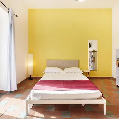 Le Grand Bleu - Gioia Apartahotel