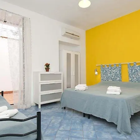 Le Grand Bleu - Gioia Aparthotel Procida