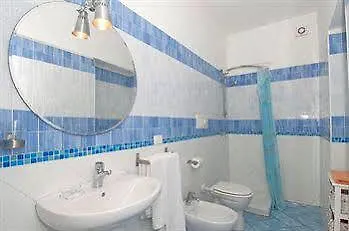 Le Grand Bleu - Gioia Aparthotel